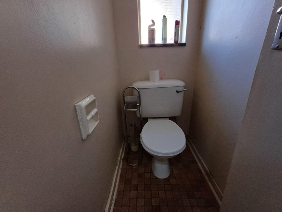 10 Bedroom Property for Sale in Orkney North West